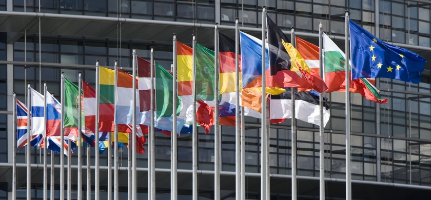 Oproep aan Eurocommissaris Thyssen om herzieningsvoorstel Detacheringsrichtlijn te handhaven